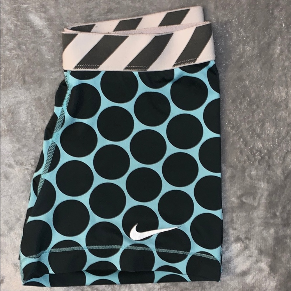 Nike pro spandex bundle - Picture 2 of 3